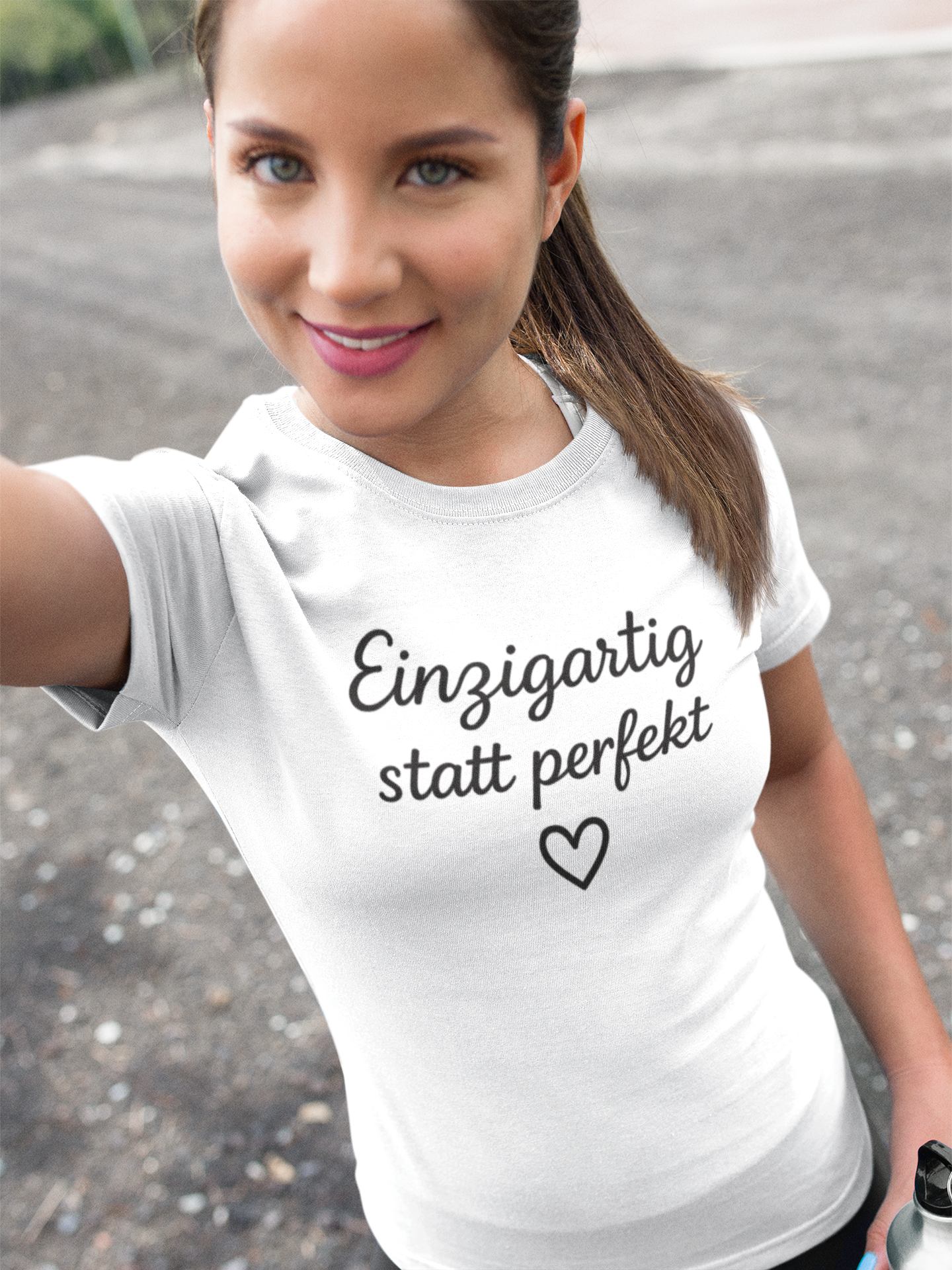 EINZIGARTIG STATT PERFEKT DAMEN T-SHIRT
